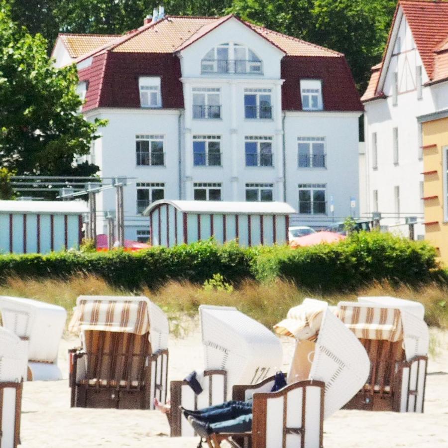 Regina Maris Lachmoewe * Heringsdorf (Usedom)